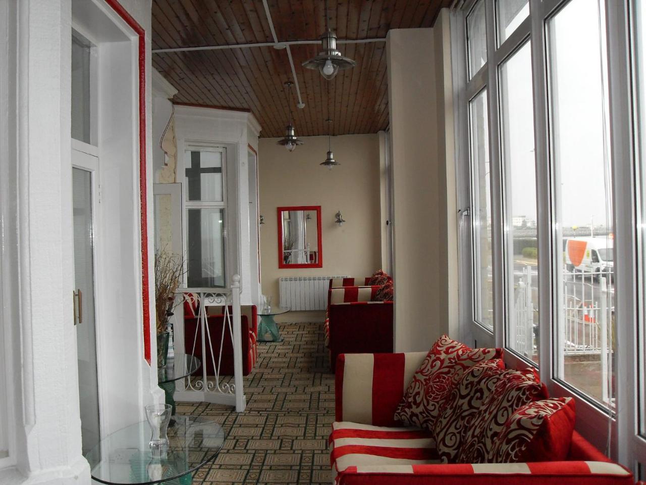 The Morecambe Bay Hotel 外观 照片
