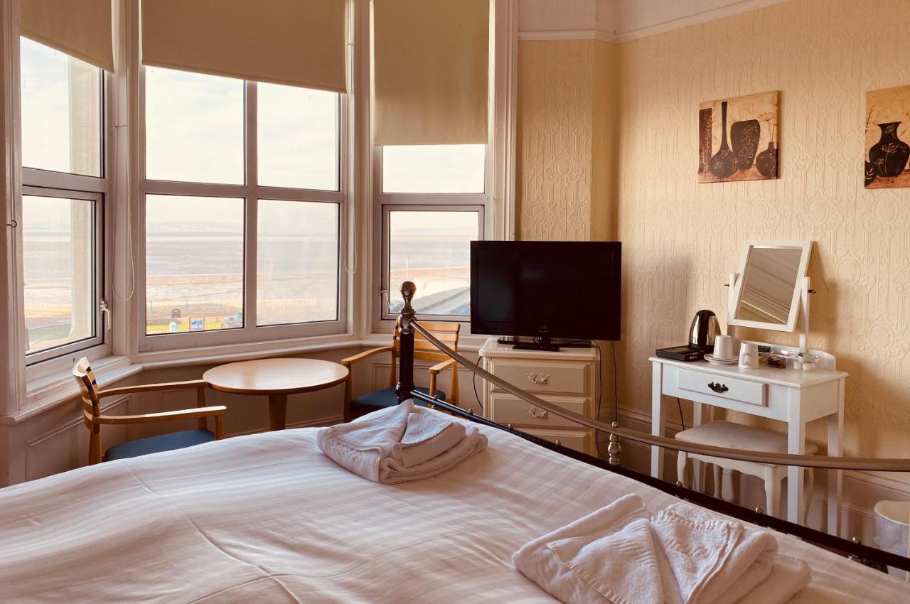 The Morecambe Bay Hotel 外观 照片